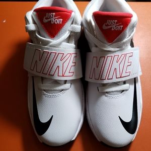 Boys’ Team Hustle D8 Just Do It Basketball Sneaker
